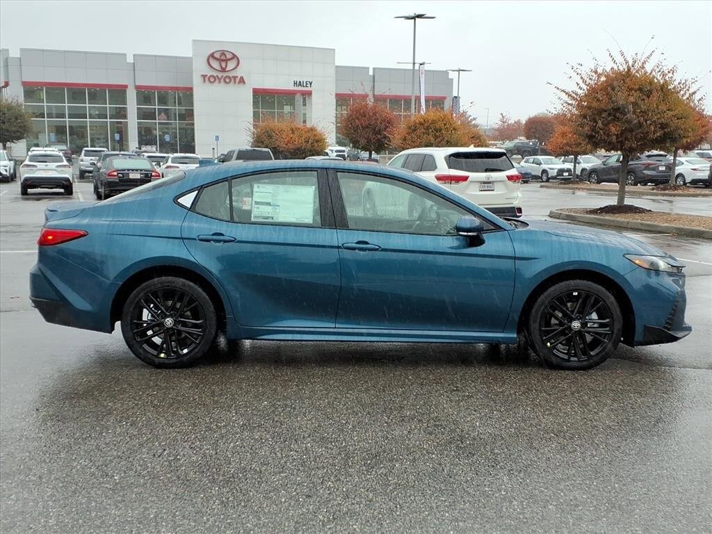 New 2026 Toyota Camry SE Sedan