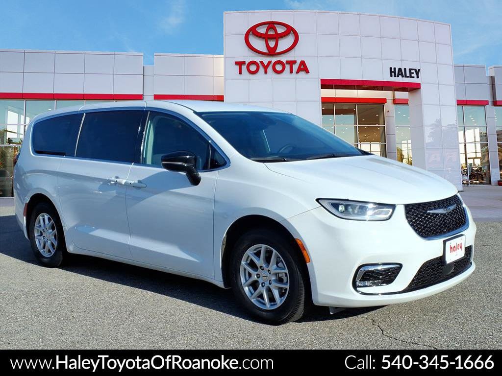2024 Chrysler Pacifica