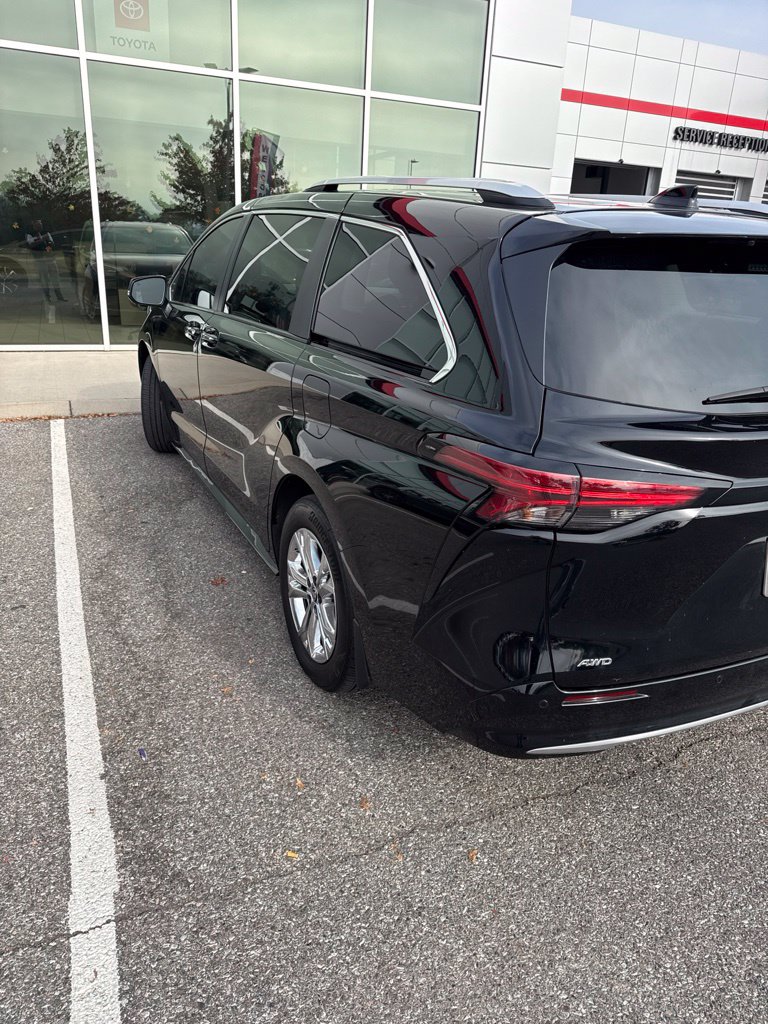 Used 2024 Toyota Sienna Platinum Minivan/Van
