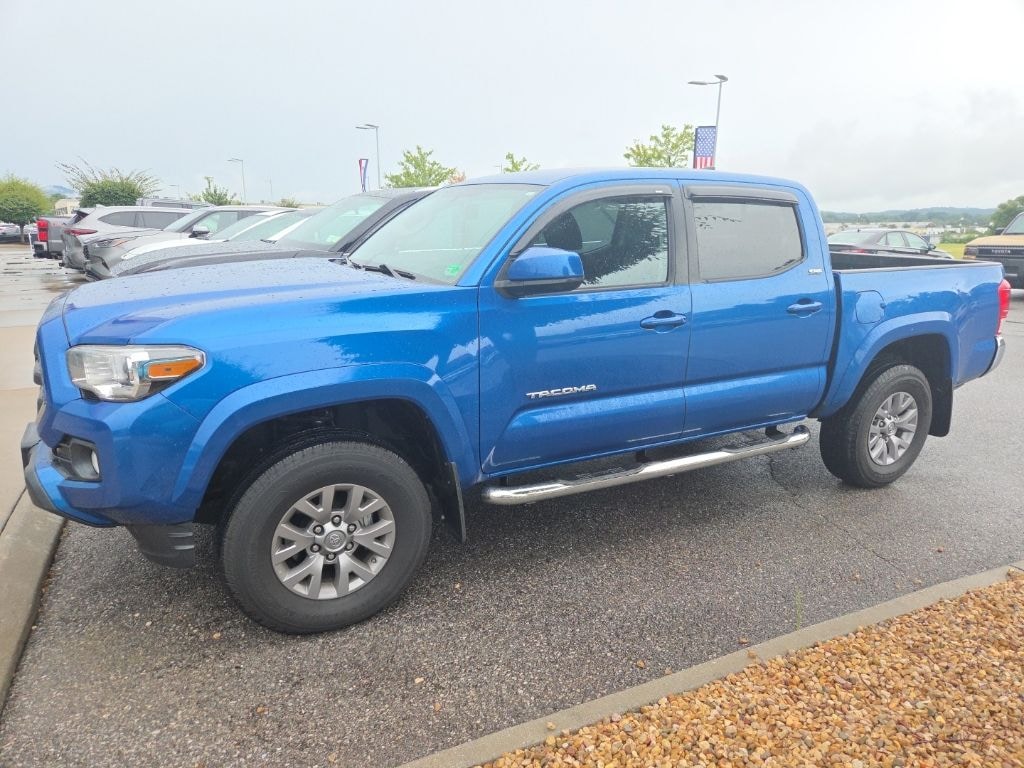 Used 2016 Toyota Tacoma SR5 Truck
