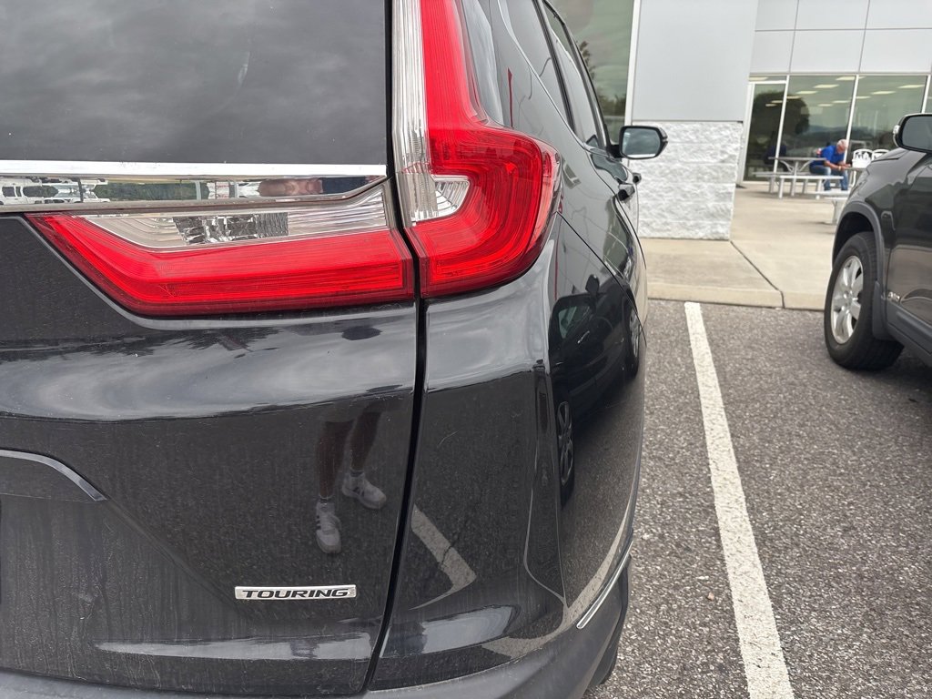 2017 Honda CR-V Touring photo 2