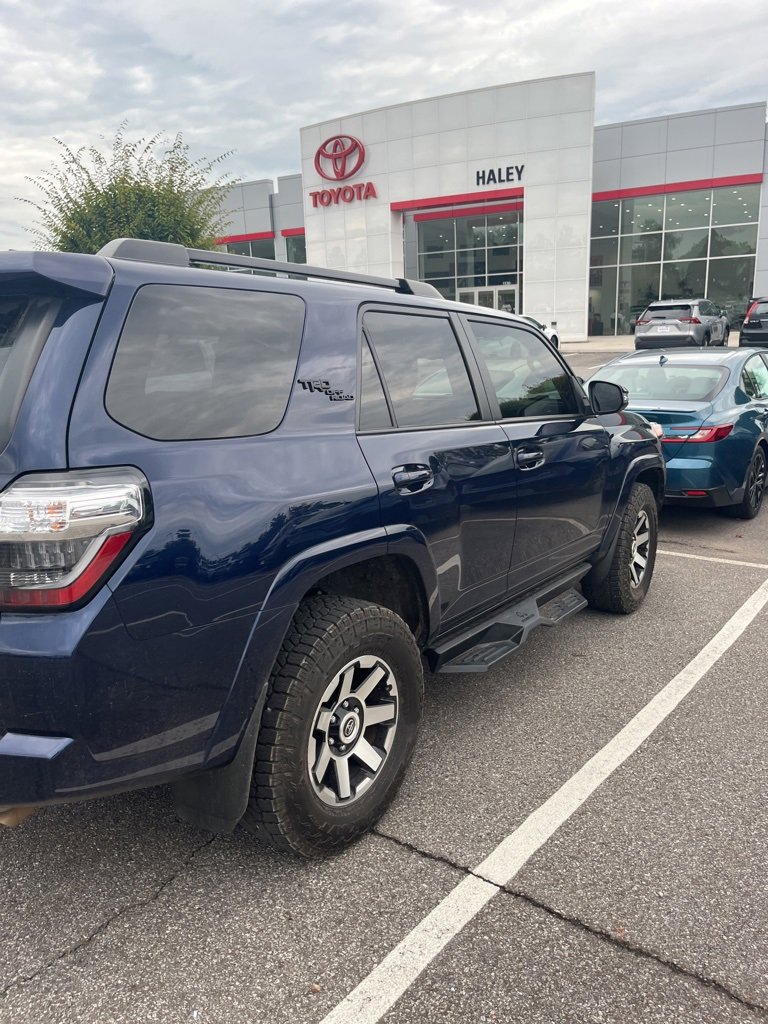 2022 Toyota 4Runner TRD Premium 4WD photo 2