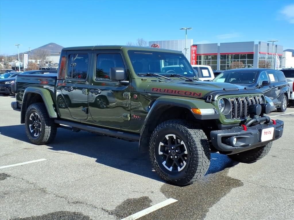 Used 2024 Jeep Gladiator Rubicon Truck Crew Cab