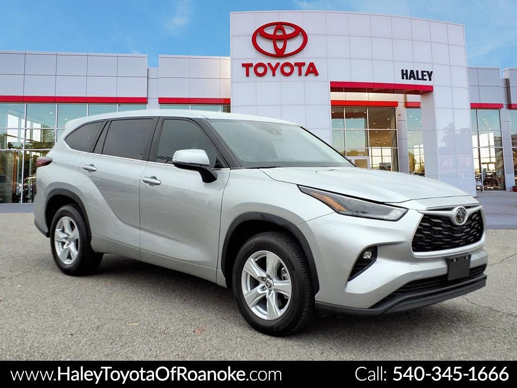 Certified 2024 Toyota Highlander LE SUV