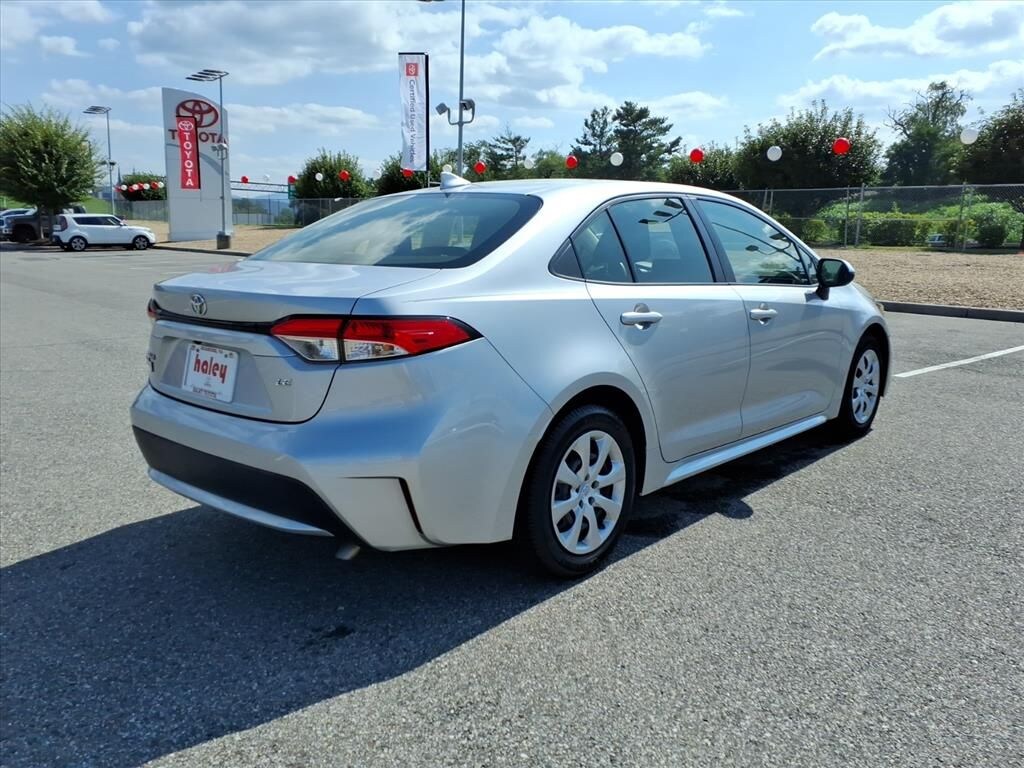 Used 2020 Toyota Corolla LE Sedan