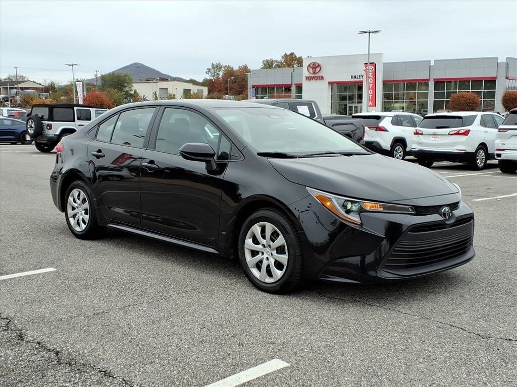 Used 2024 Toyota Corolla LE Sedan