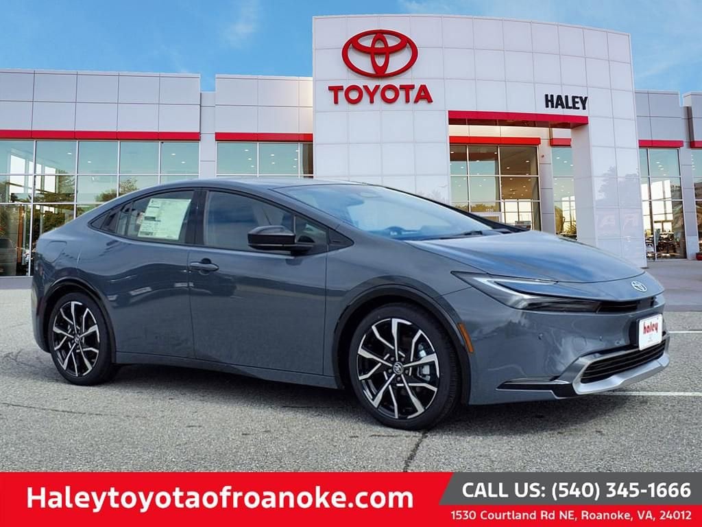2026 Toyota Prius XSE Premium's photo