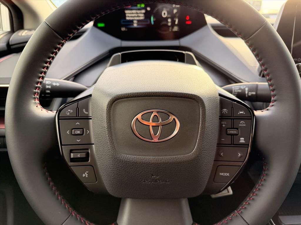 2026 Toyota Prius Plug-in Hybrid SE - Photo 9