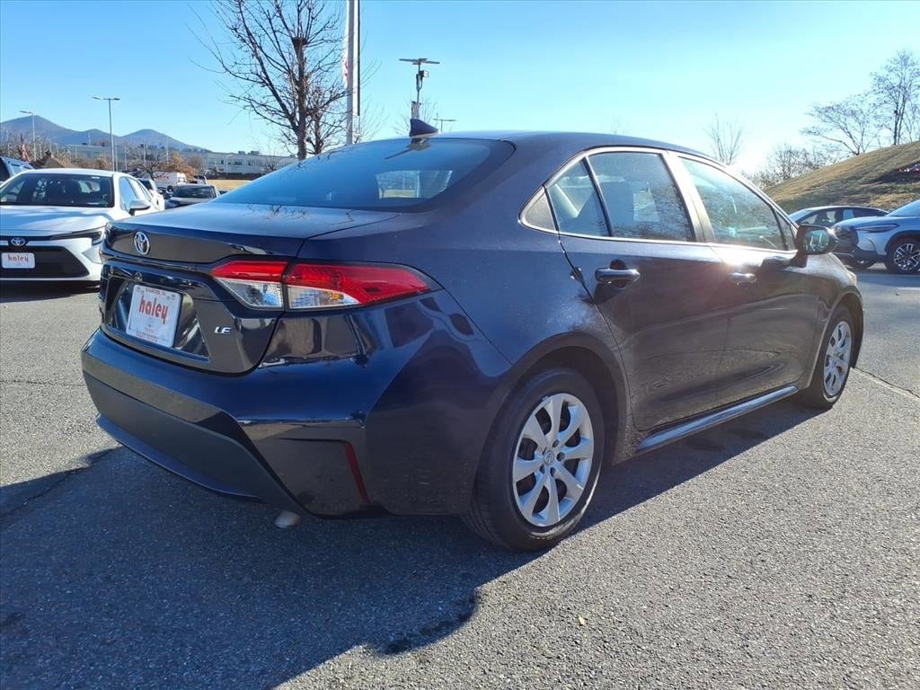 Used 2022 Toyota Corolla LE Sedan