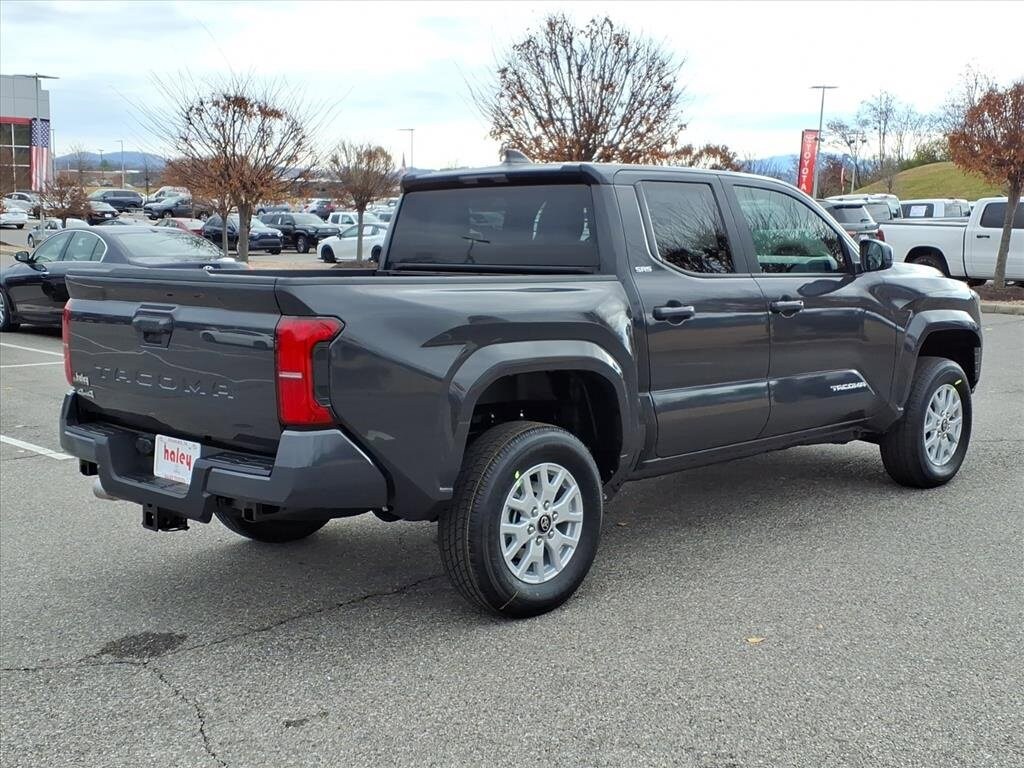 2025 Toyota Tacoma SR5 photo 4