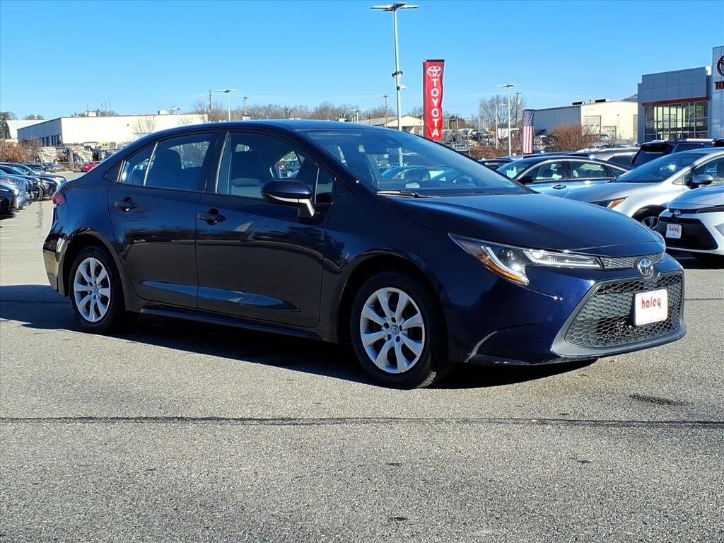 Used 2022 Toyota Corolla LE Sedan