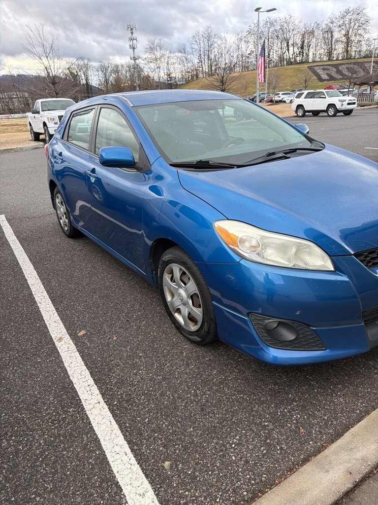 2009 Toyota Matrix S's photo