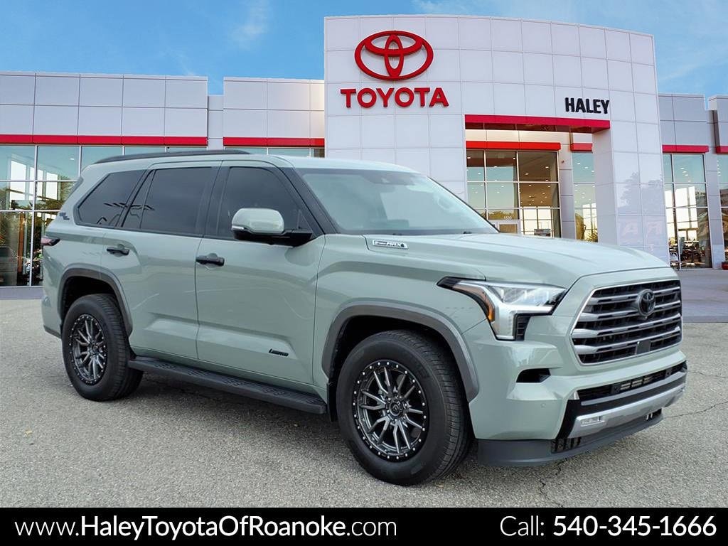 2023 Toyota Sequoia Limited's photo
