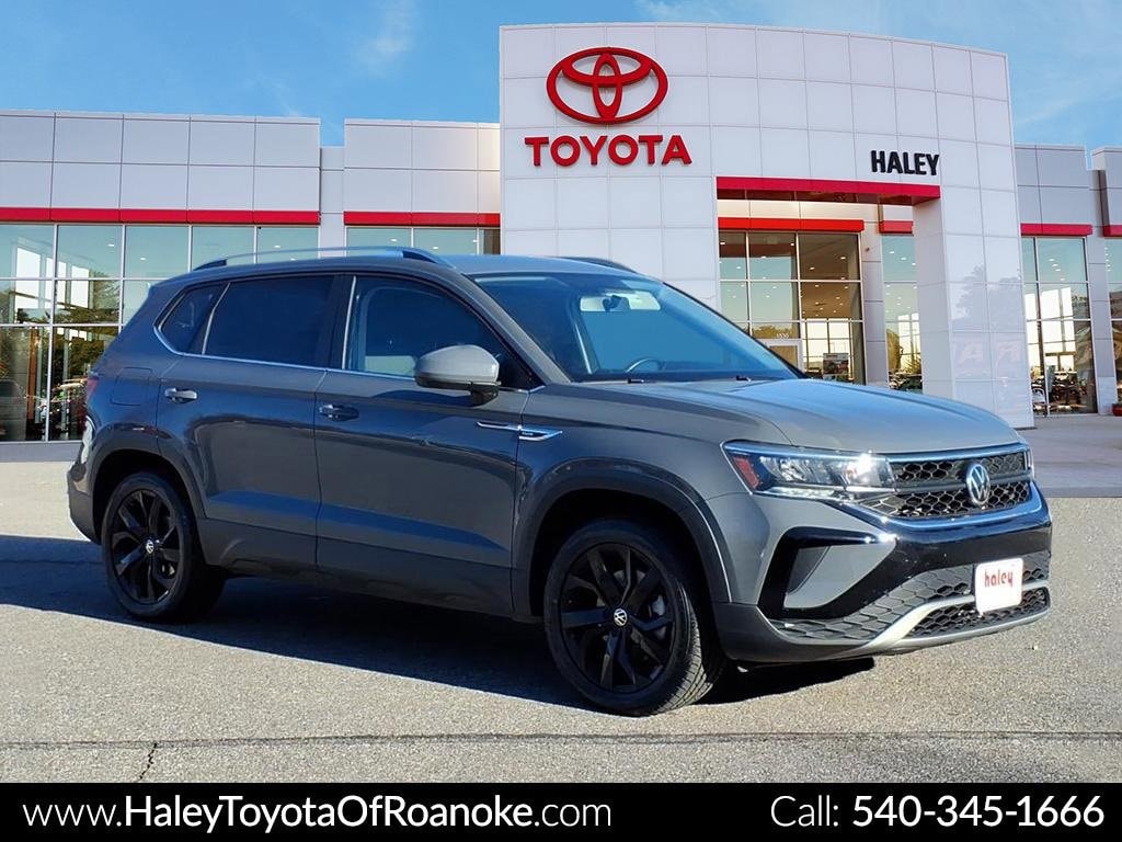 Used 2022 Volkswagen Taos 1.5T SE 4MOTION SUV