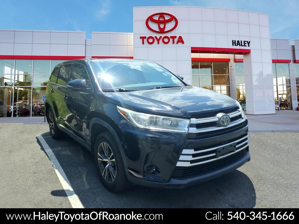Used 2019 Toyota Highlander LE SUV