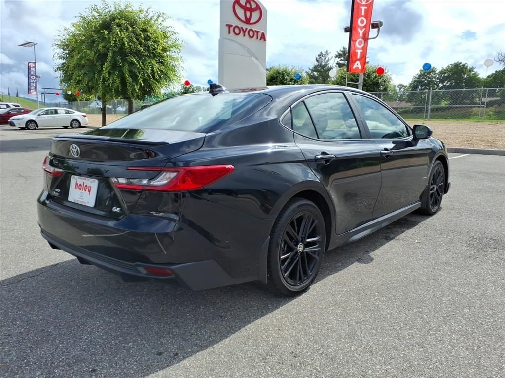Certified 2025 Toyota Camry SE Sedan