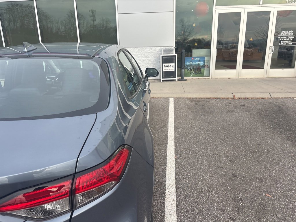 2024 Toyota Corolla LE photo 4