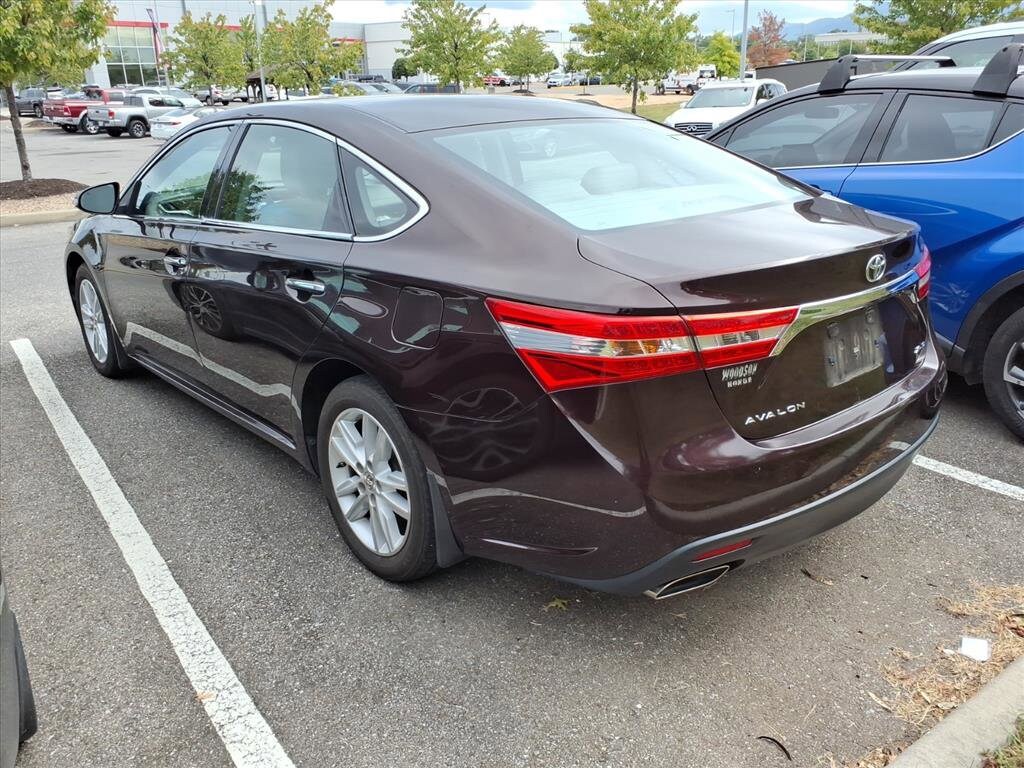 2014 Toyota Avalon XLE photo 2