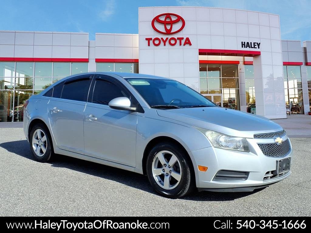 Used 2013 Chevrolet Cruze 1LT Auto Sedan