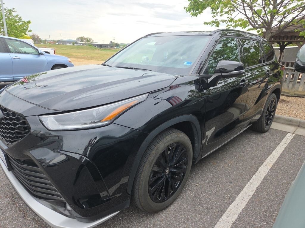 Used 2024 Toyota Highlander XSE SUV