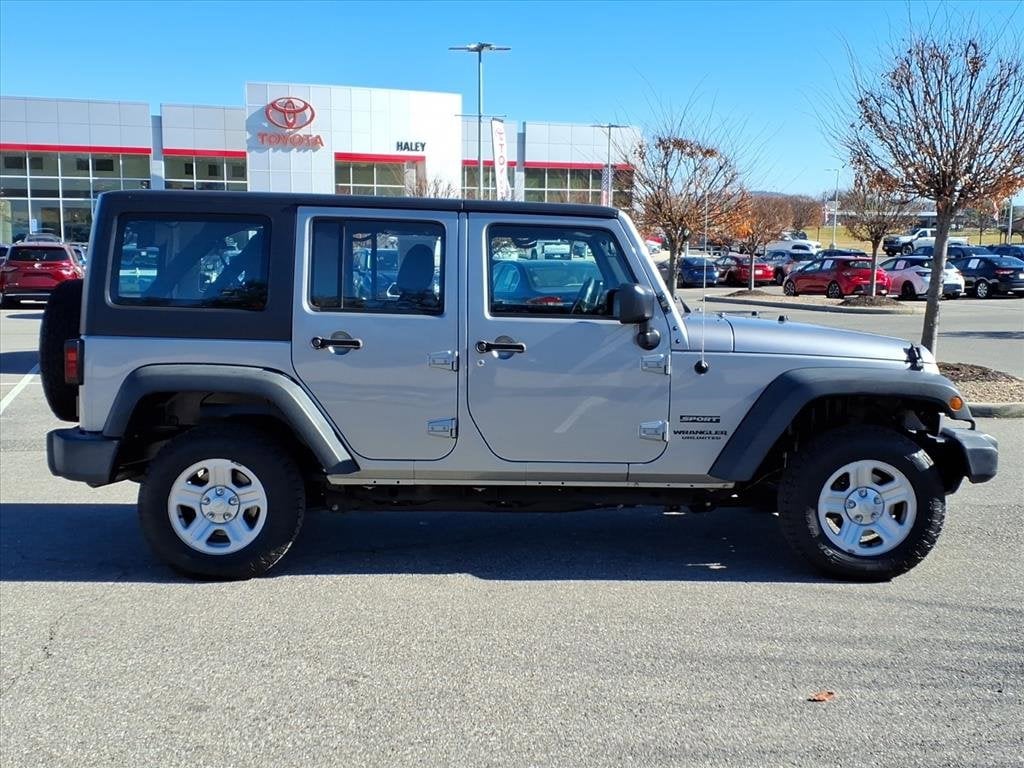Used 2017 Jeep Wrangler JK Unlimited Sport 4x4 SUV