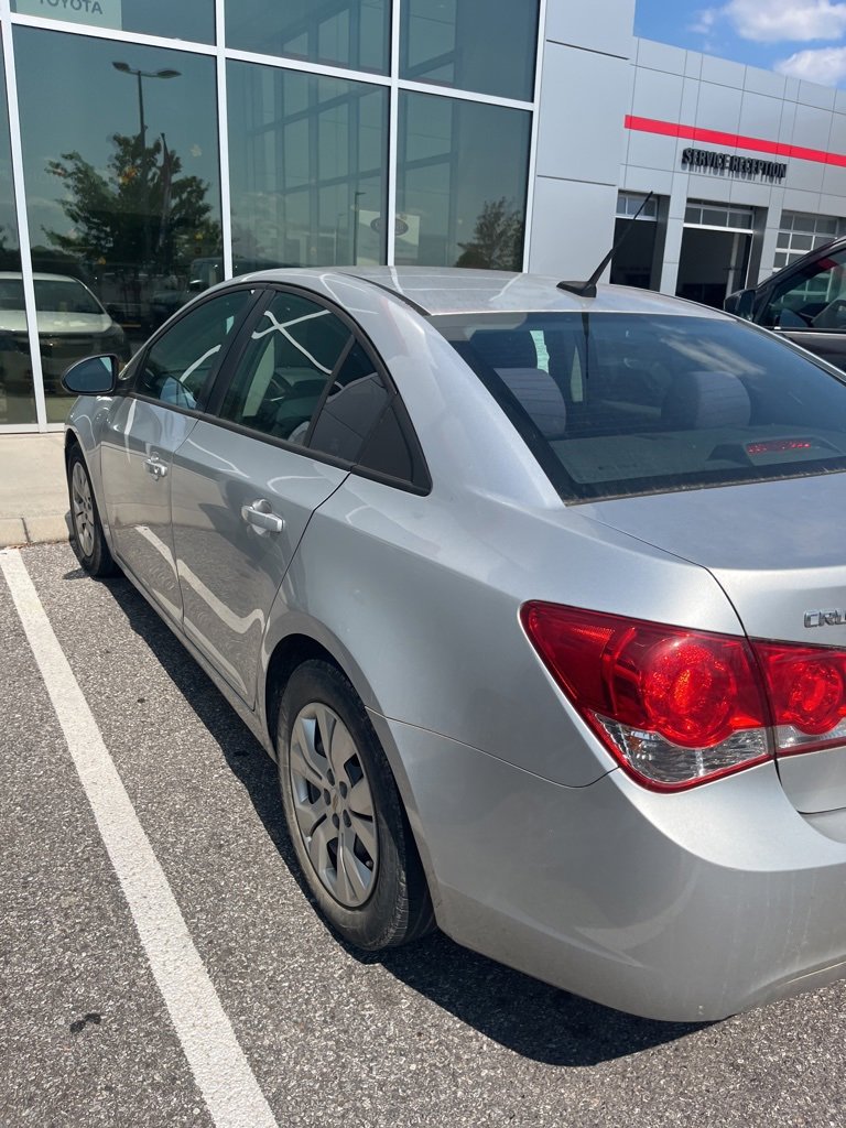 2014 Chevrolet Cruze LS photo 4
