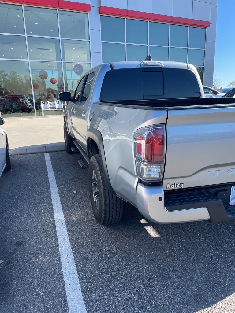 2023 Toyota Tacoma TRD Double Cab photo 2