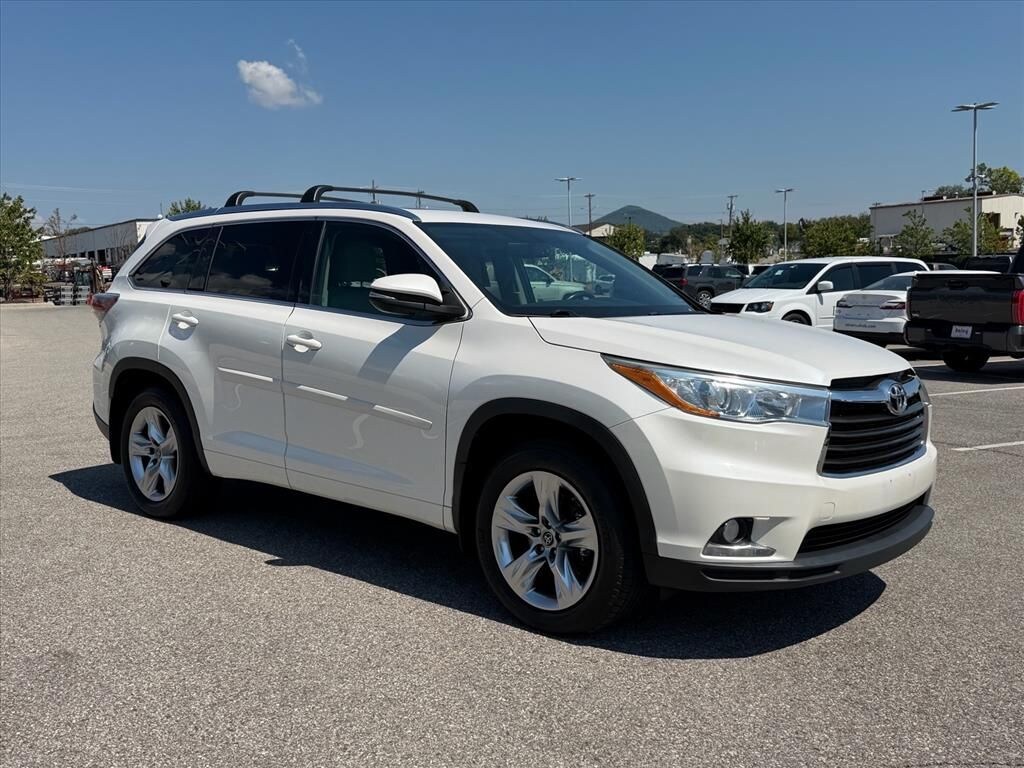Used 2016 Toyota Highlander Limited SUV