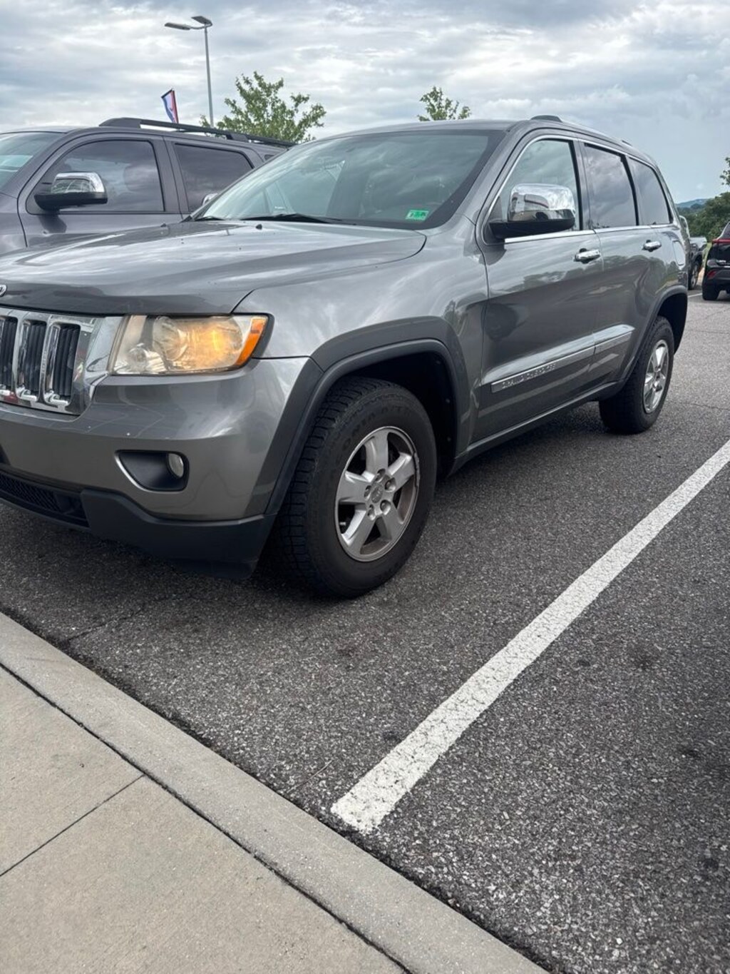 Used 2012 Jeep Grand Cherokee Laredo SUV