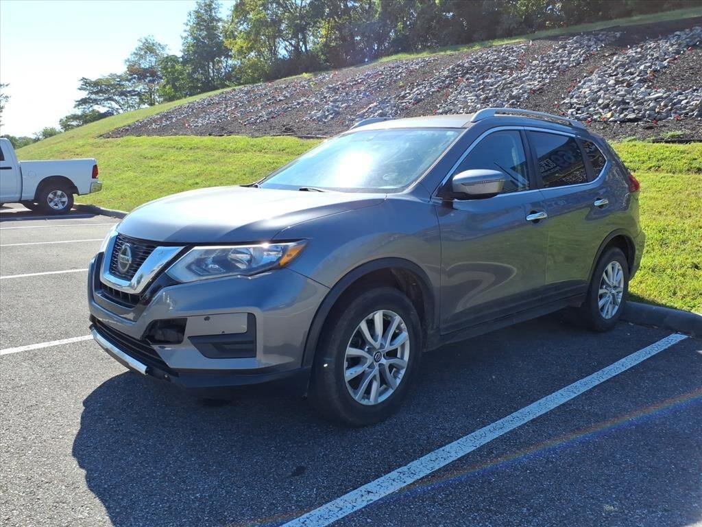 2018 Nissan Rogue SV photo 4