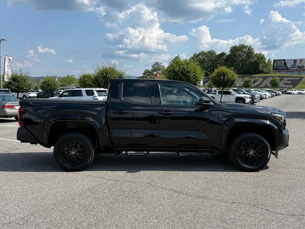 Used 2025 Toyota Tacoma SR5 Truck
