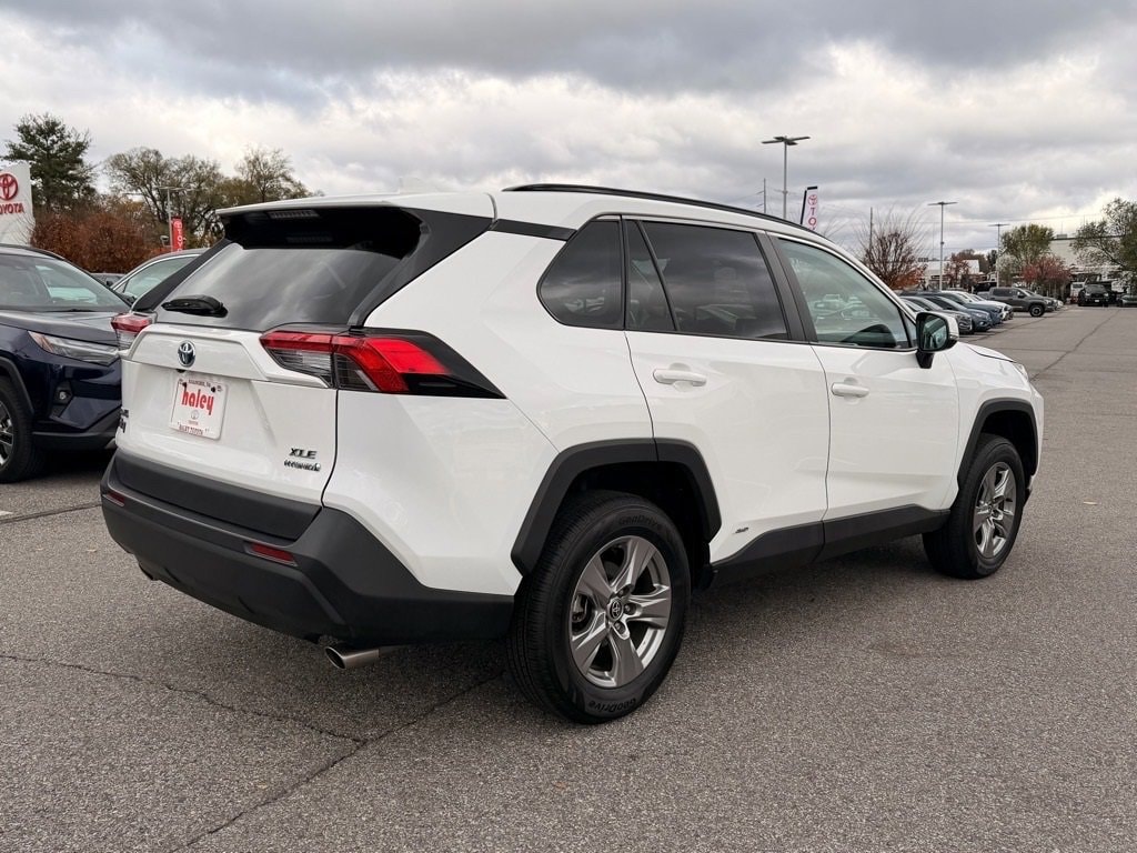 Used 2024 Toyota RAV4 Hybrid XLE SUV