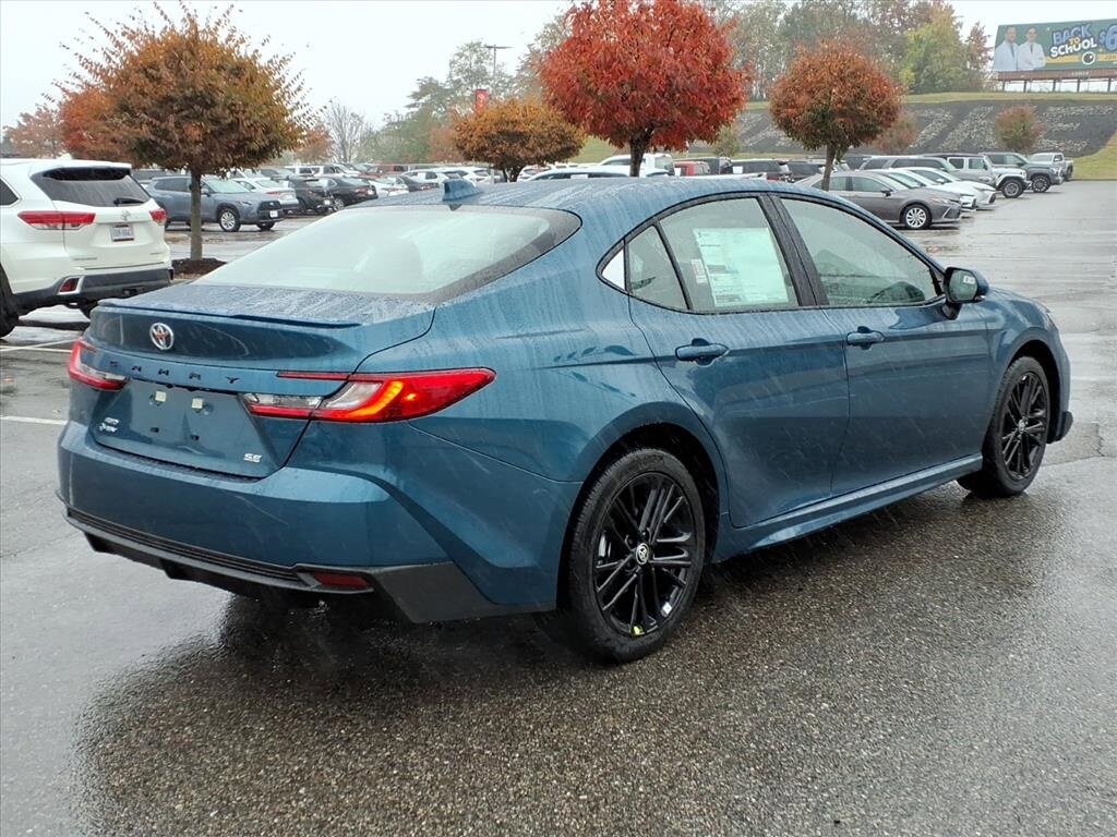 New 2026 Toyota Camry SE Sedan