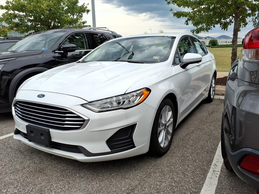 Used 2020 Ford Fusion SE Sedan