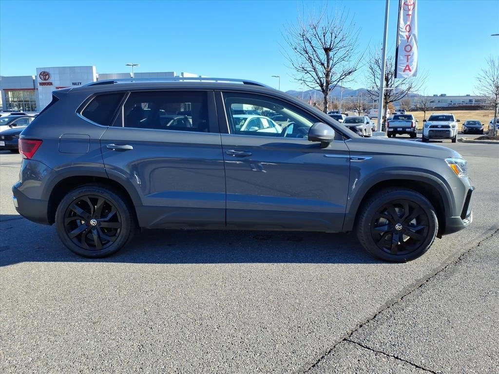 Used 2022 Volkswagen Taos 1.5T SE 4MOTION SUV