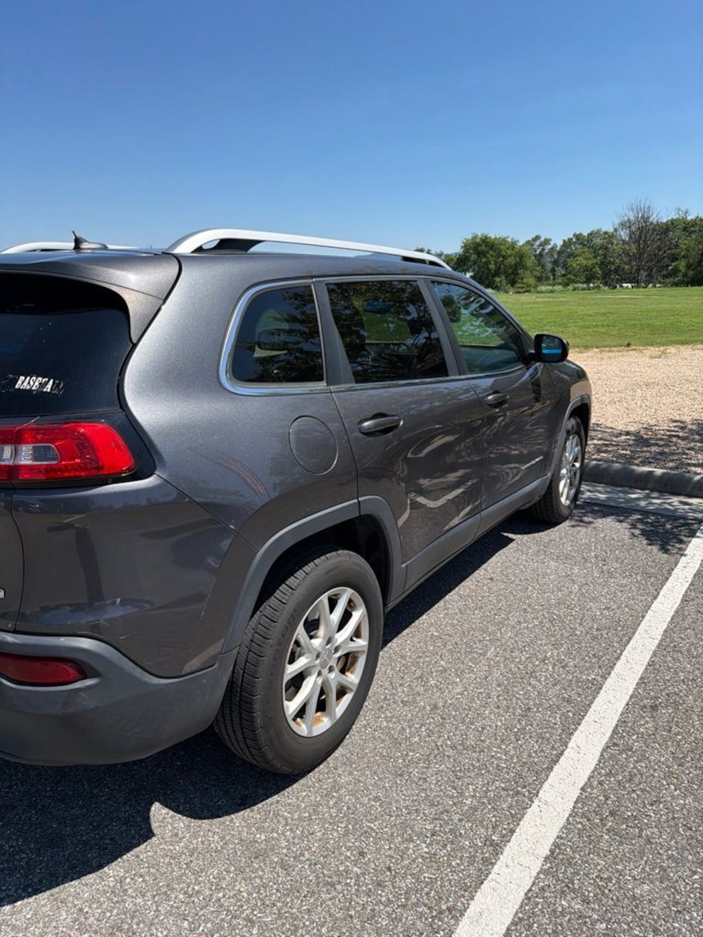 Used 2015 Jeep Cherokee Latitude SUV