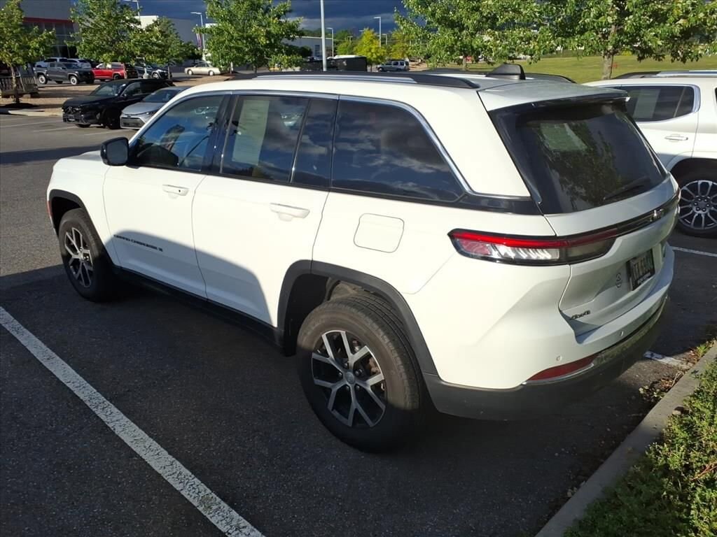 Used 2023 Jeep Grand Cherokee Limited SUV