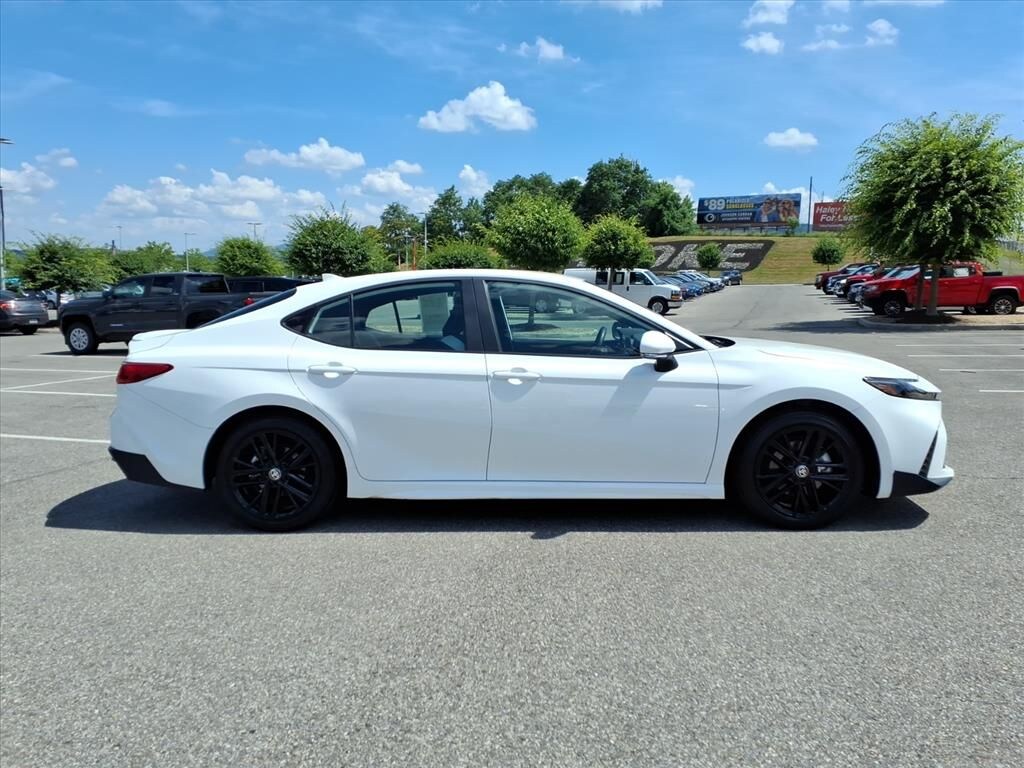 Certified 2025 Toyota Camry SE Sedan