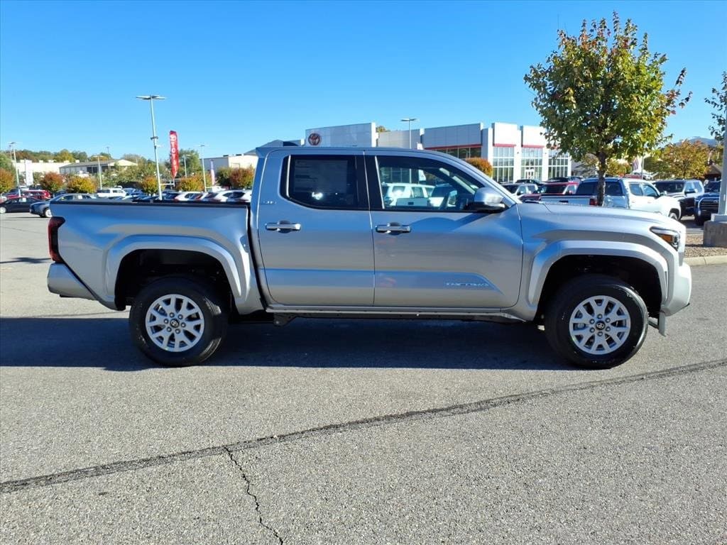 New 2025 Toyota Tacoma SR5 Truck Double Cab