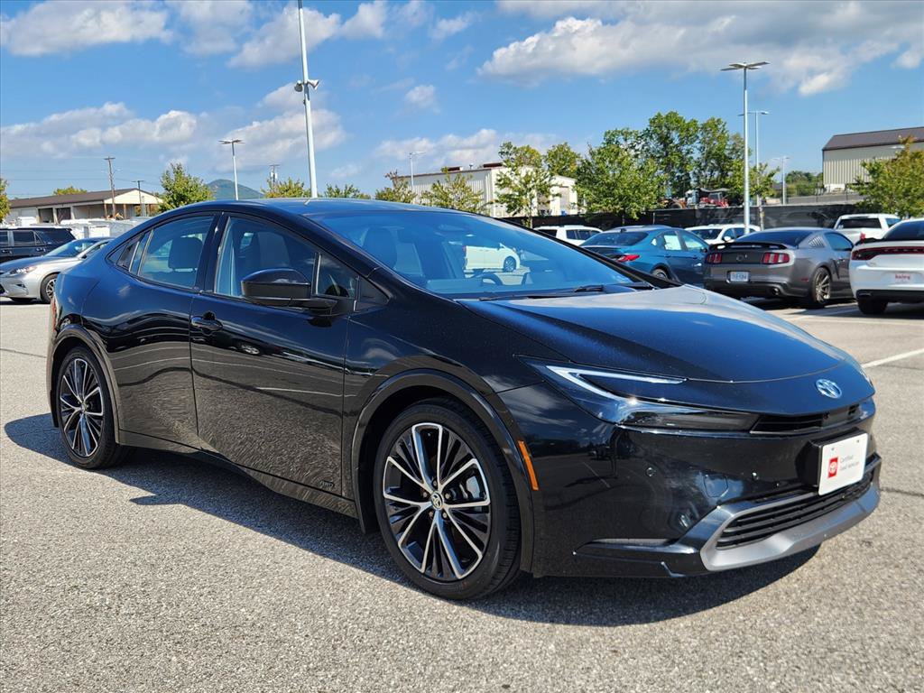 2024 Toyota Prius Hatchback 
