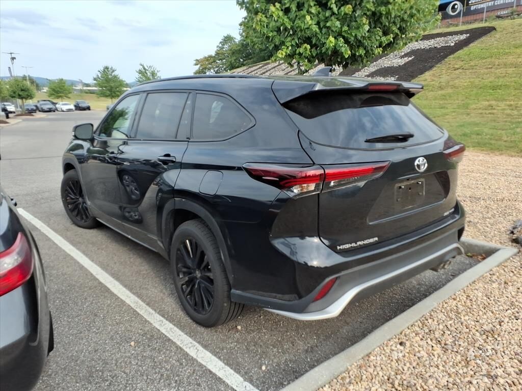 Used 2024 Toyota Highlander XSE SUV