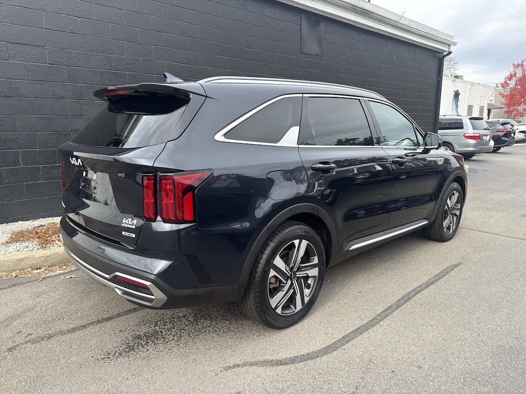 Used 2023 Kia Sorento Plug-In Hybrid SX Prestige SUV