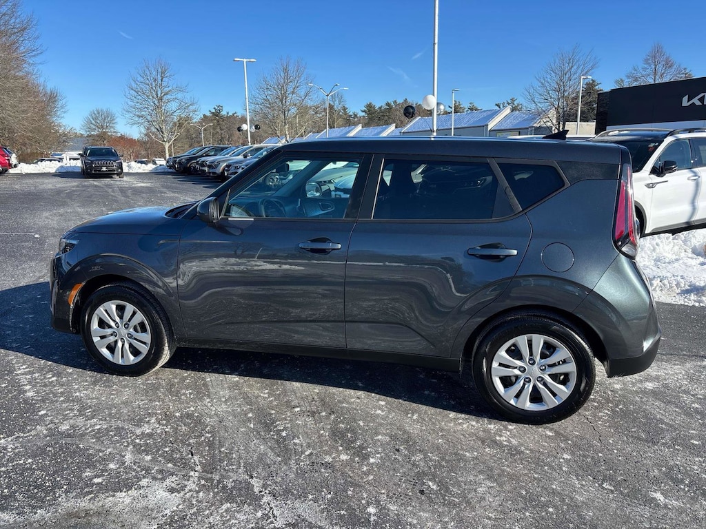 Used 2025 Kia Soul LX Hatchback