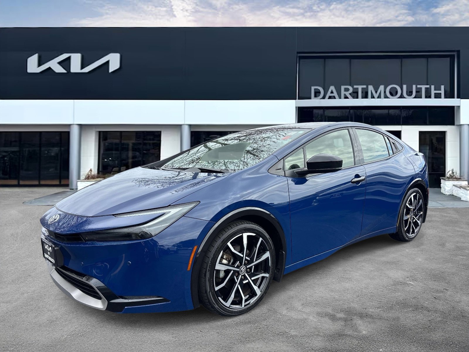 2024 Toyota Prius Prime XSE's photo