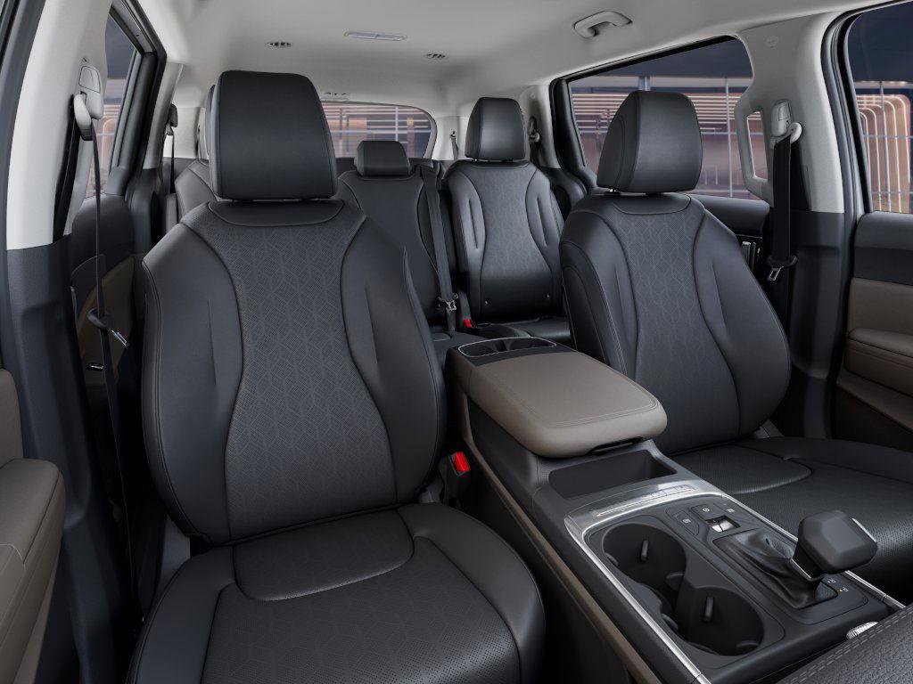 2026 Kia Carnival LXS - Photo 15