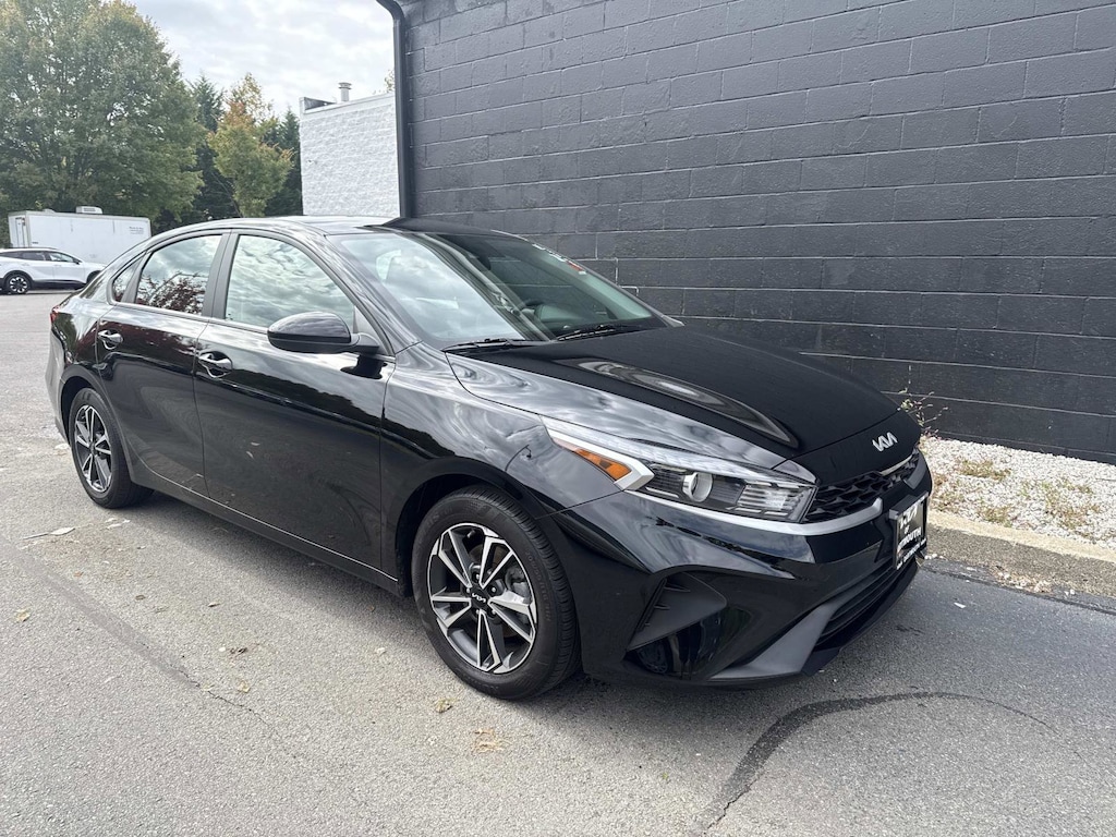 Used 2024 Kia Forte LXS Sedan