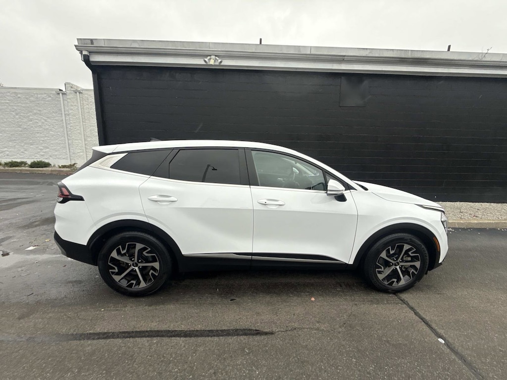 Used 2023 Kia Sportage EX SUV