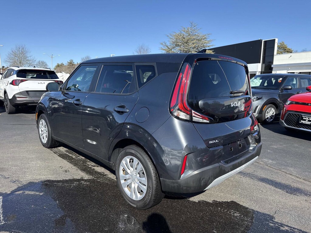 Used 2023 Kia Soul LX Hatchback