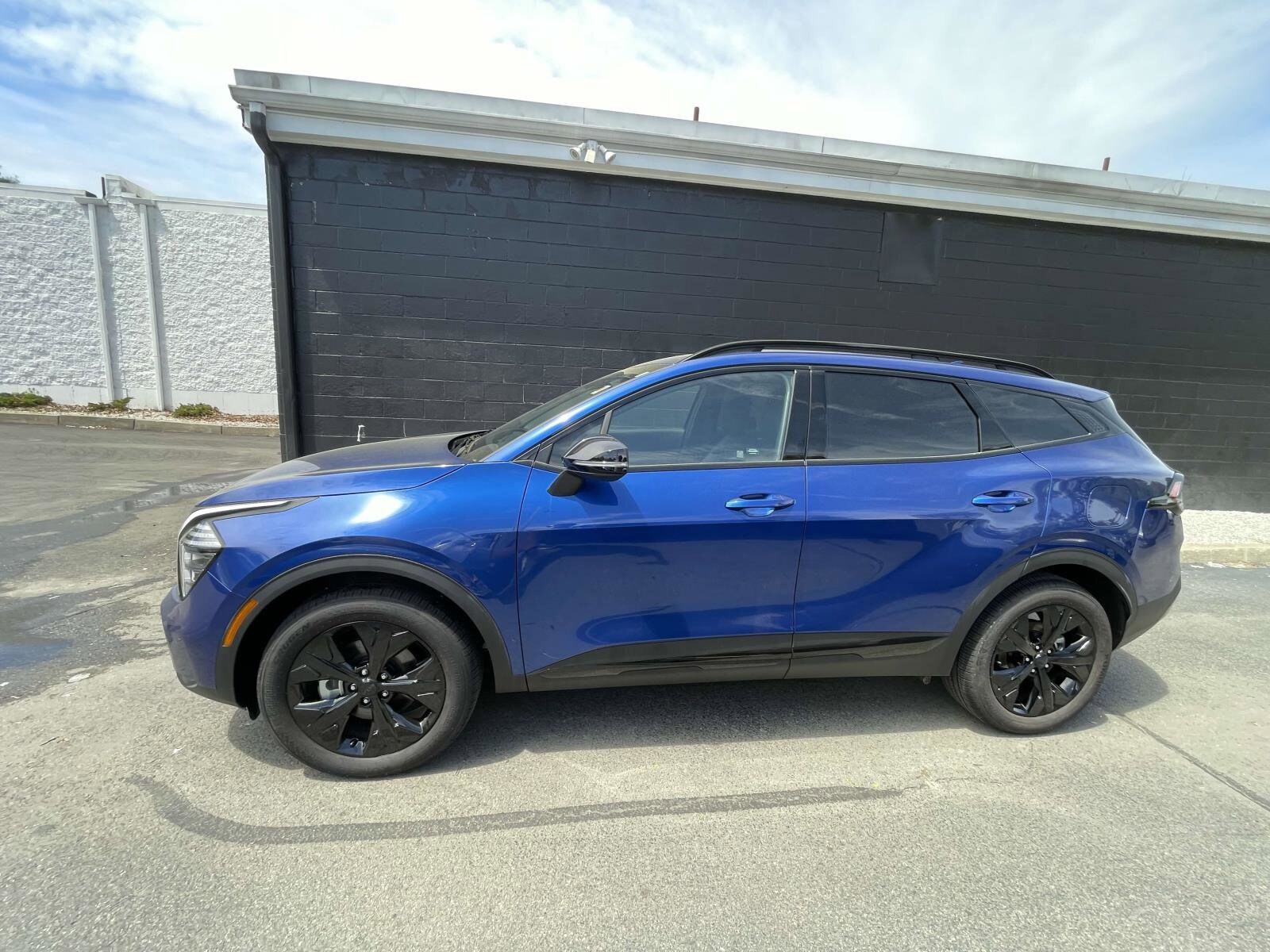 2025 Kia Sportage X-Line photo 2