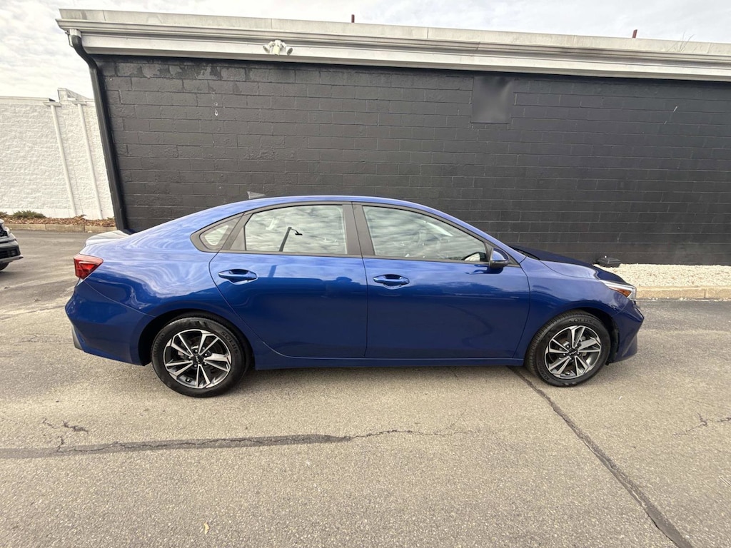 Used 2024 Kia Forte LXS Sedan